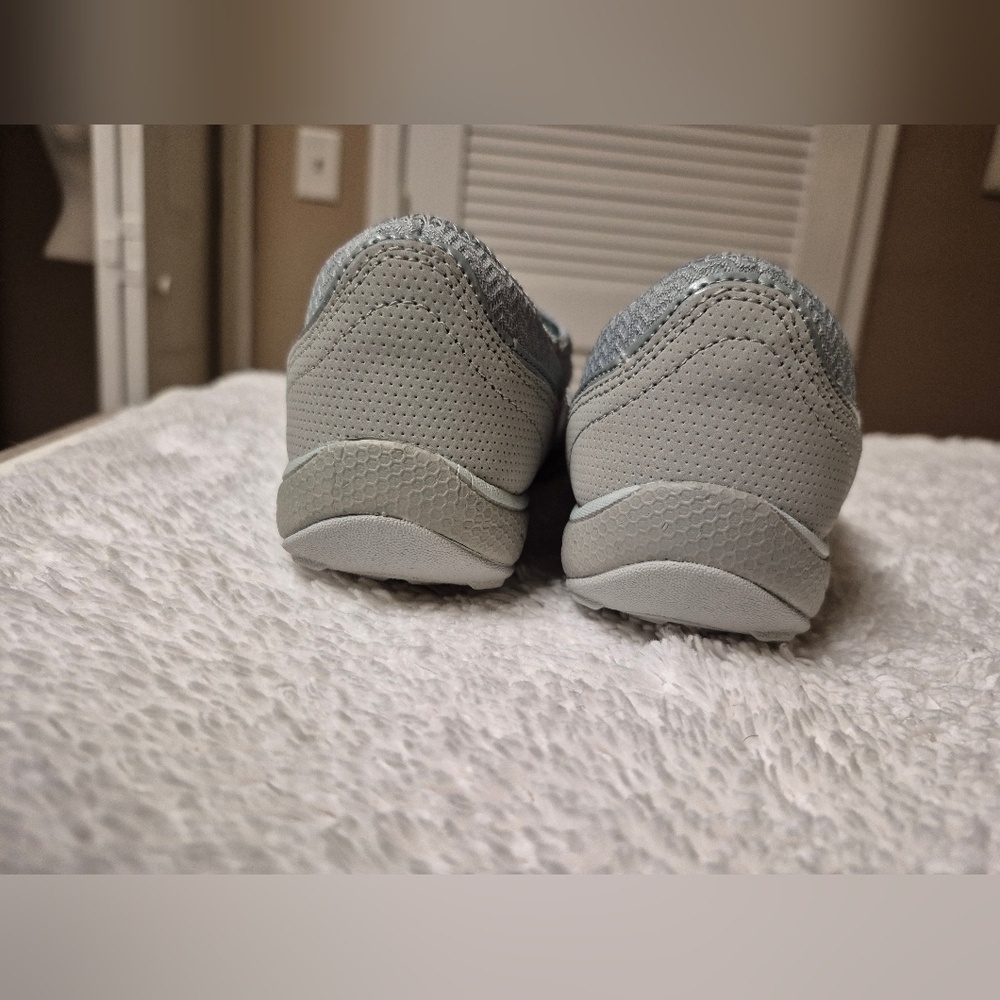Skechers Kids' Light Gray Sneakers - Picture 2 of 8